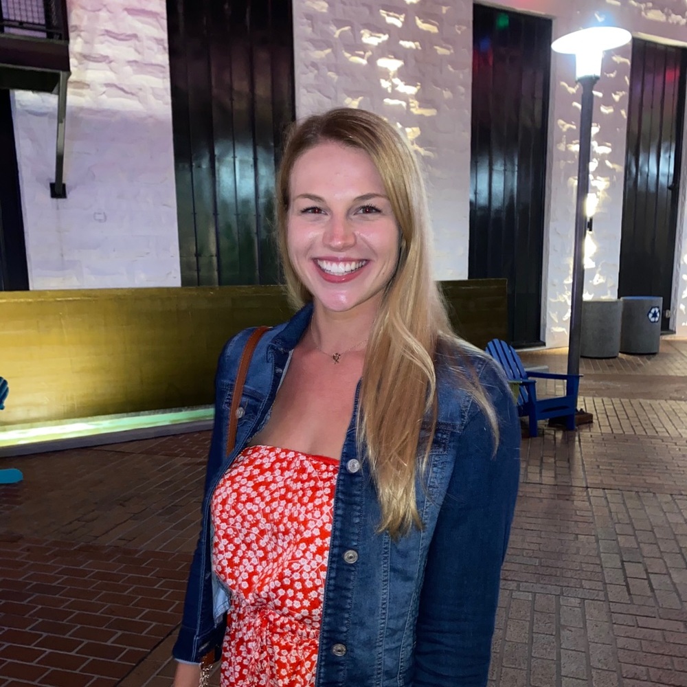 Meet your Posher, Lauren